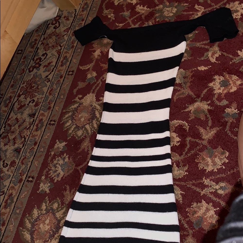 Fitted stripped dress